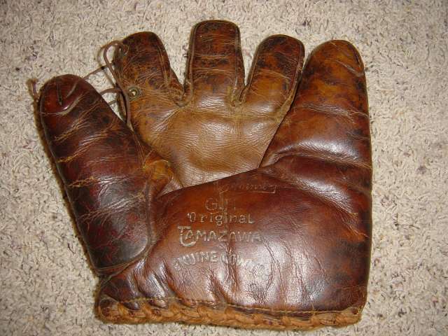 Rogers Hornsby Tamazawa Sporting Goods GH Front - Japan